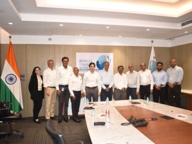 GIA Team Visits Bharat Diamond Bourse
